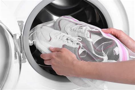 how to wash shoes in a machine.